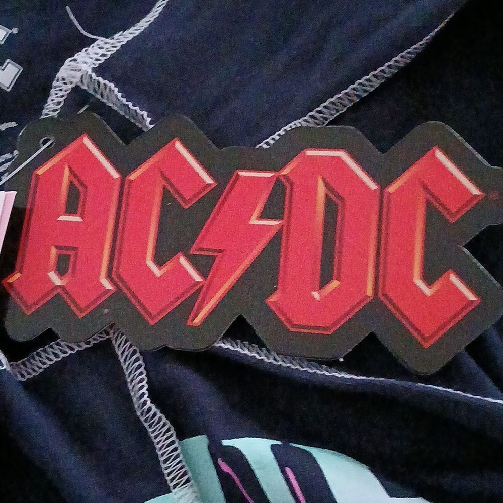 ACDC Blow Up Your Video sleeveless crop tank top Sz M NWT - Picture 5 of 6